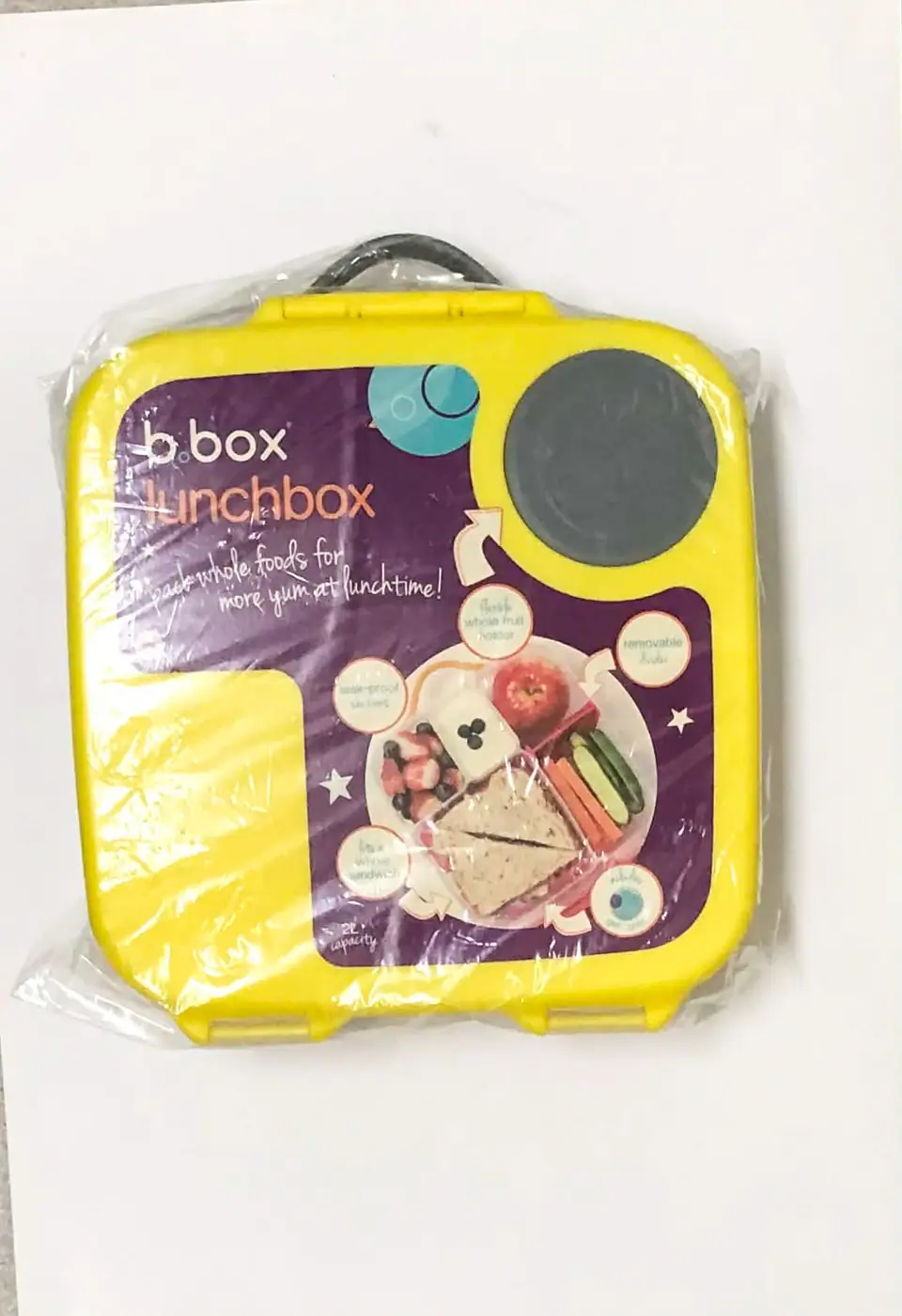 b box Lunchbox in its packaging