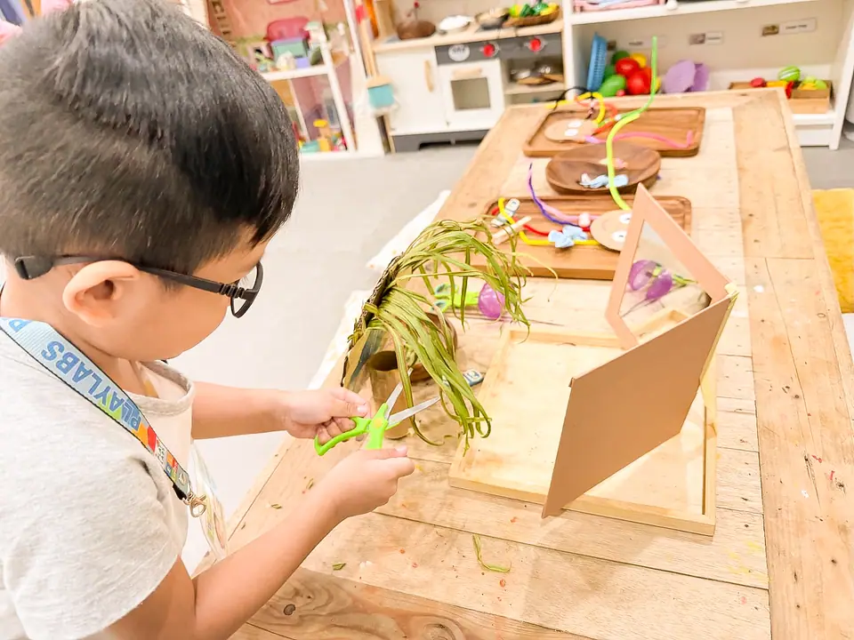 Children learning together at ELLabs